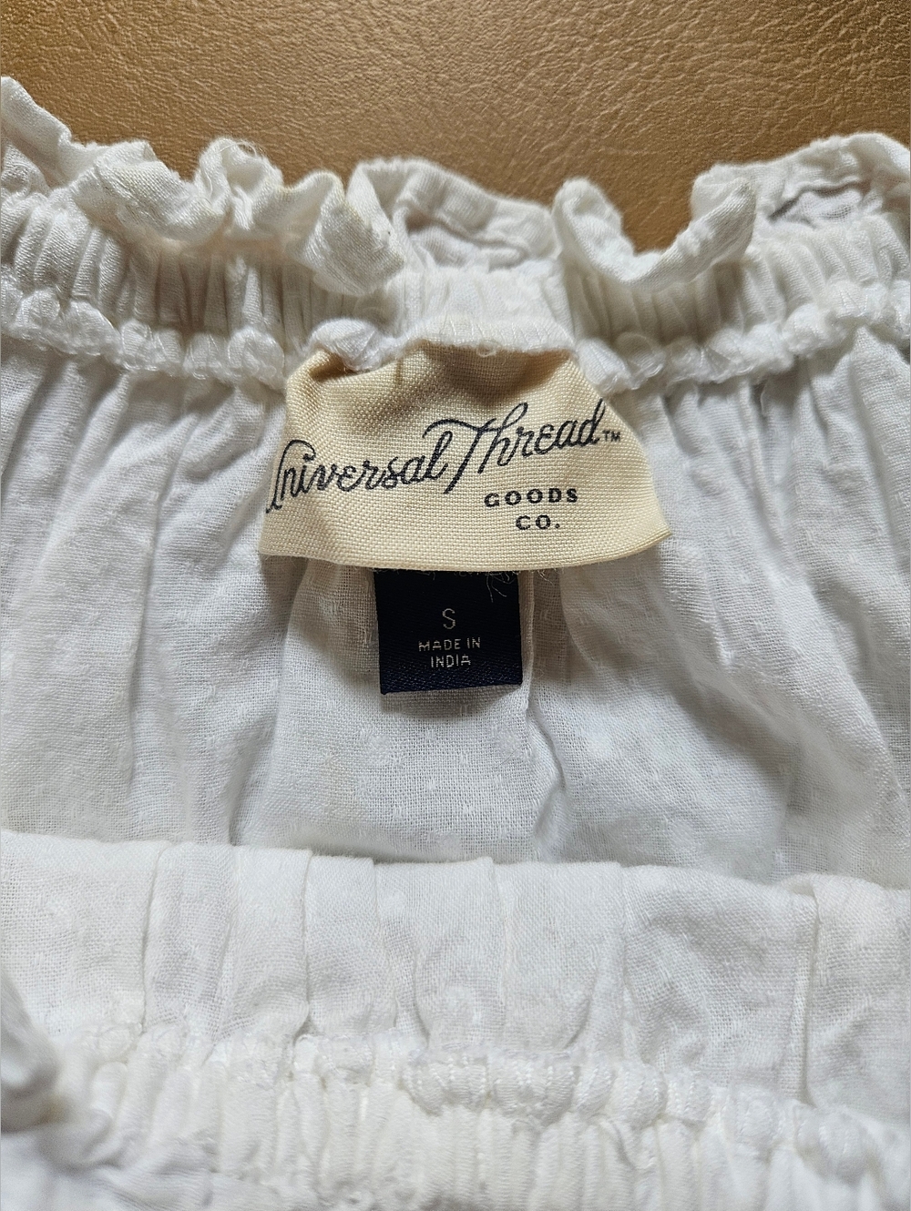 Universal Thread Small White Embroidered Boho Top - Picture 6 of 8